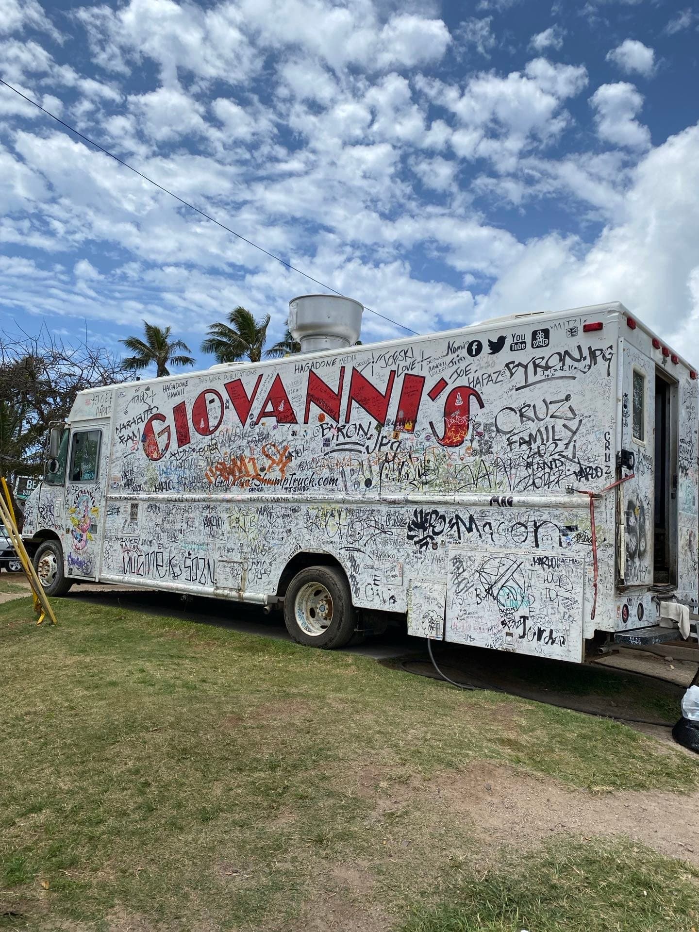 Giovanni's Shrimp Truck — Honolulu County, Hawaii