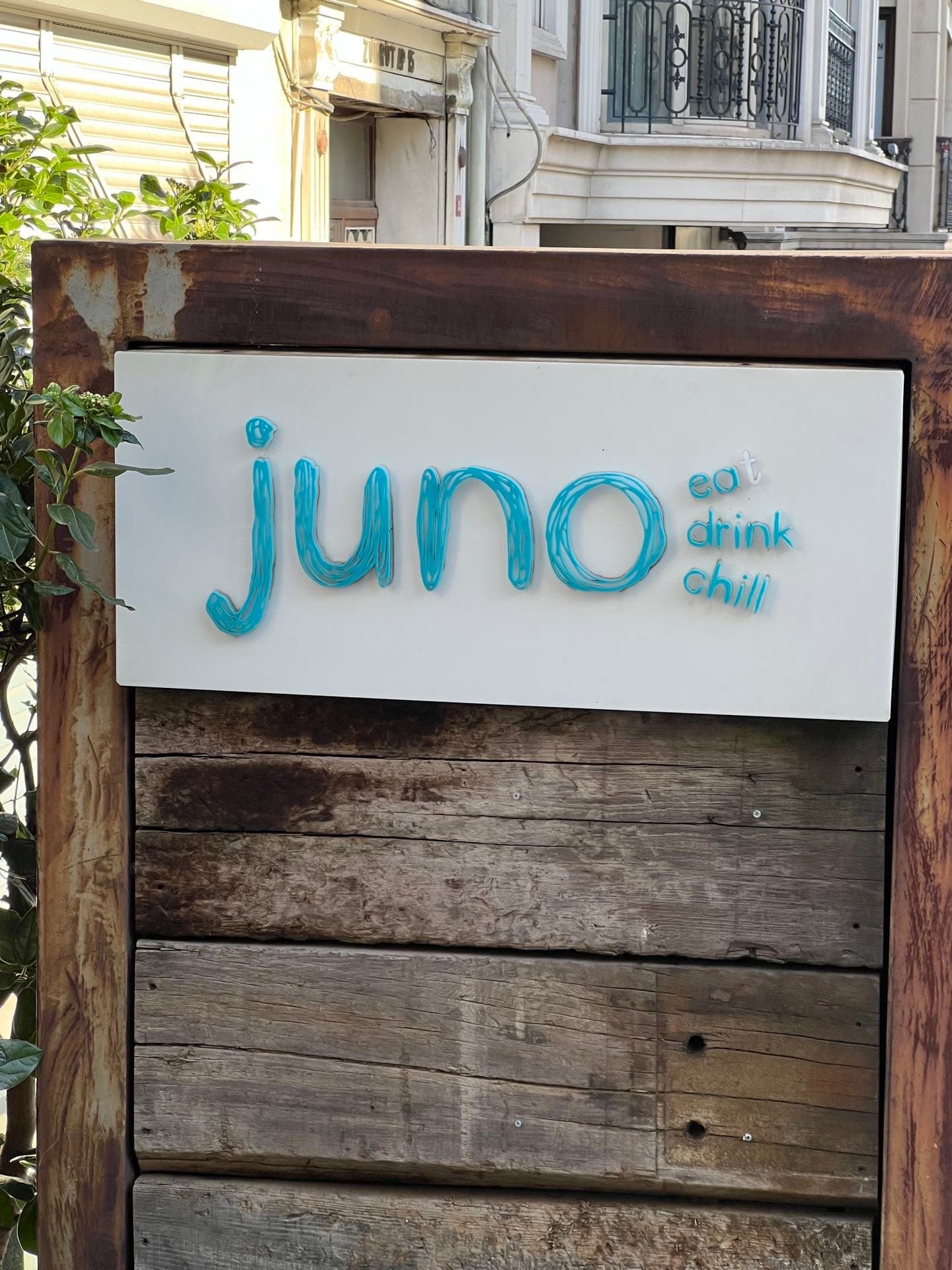 Juno — Şişli, İstanbul